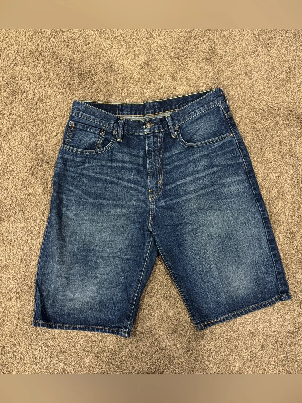 Levi’s 569 Men Bermuda Denim Shorts— Denim Jorts— Waist 32
